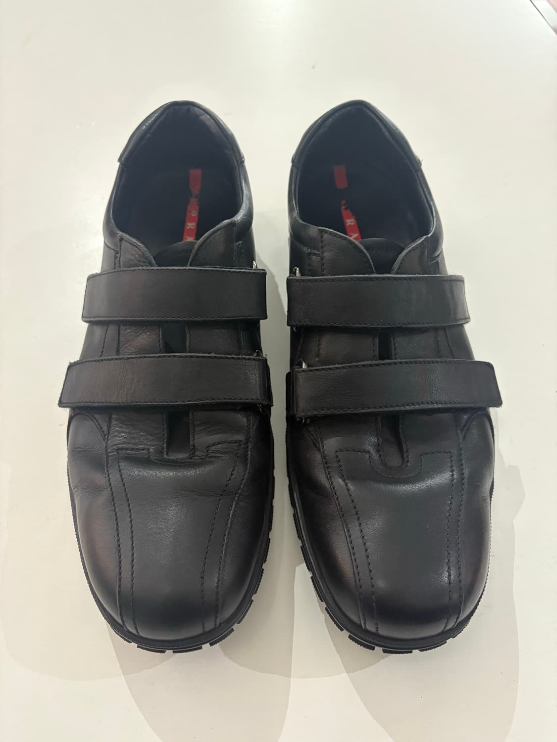 TTF✳️프라다 더블 스트랩 레더 스니커즈 상품이미지4