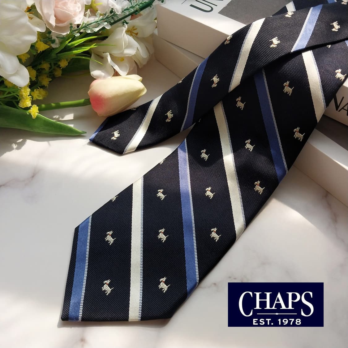 챕스 실크 네이비 강아지 패턴 넥타이 8.5cm A+등급 K945
 상품이미지1