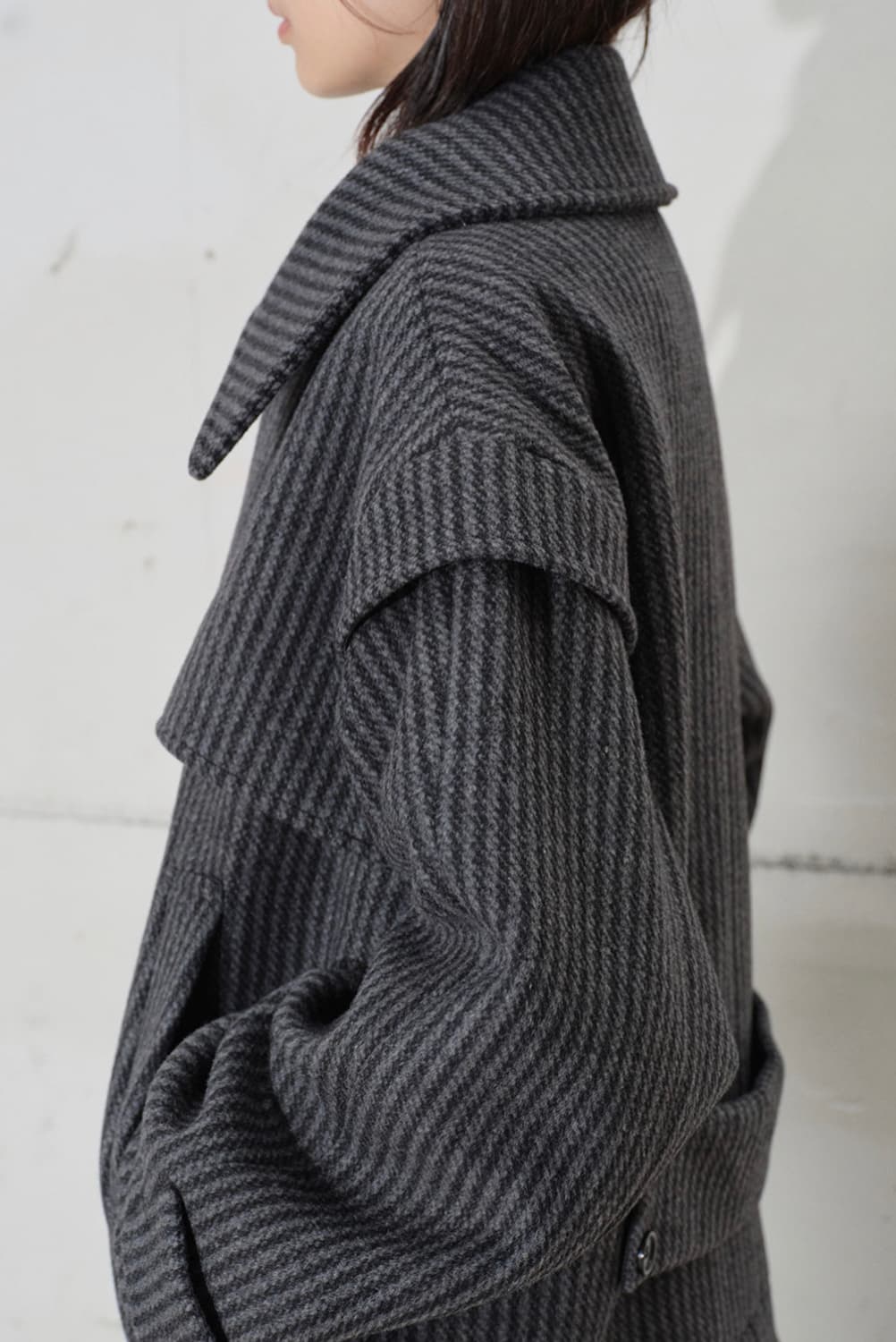 타입서비스 Layered Half Coat Charcoal 상품이미지2