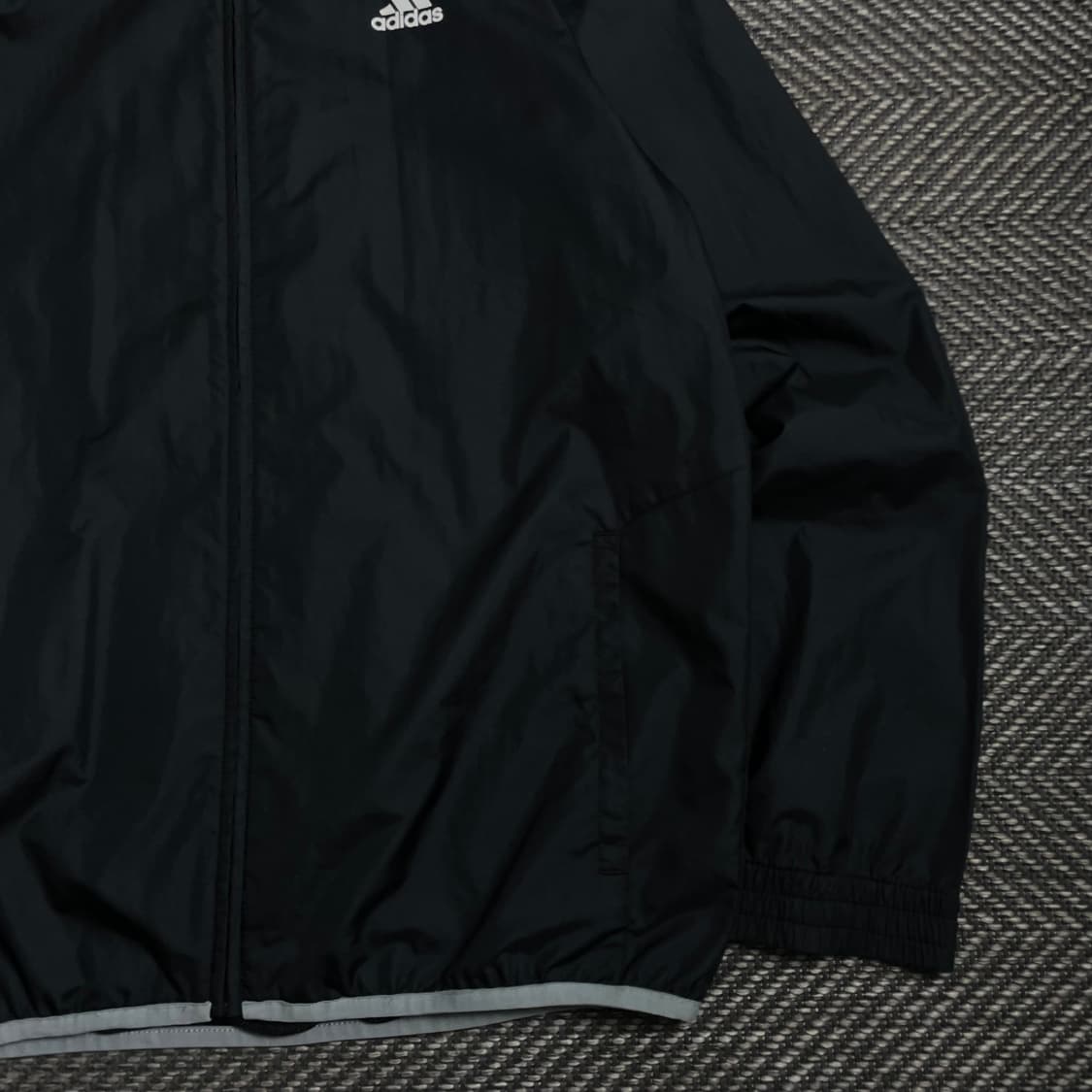 00s 아디다스 올드스쿨 블랙 우븐 트랙 자켓&트랙팬츠 세트 o 4028 상품이미지3