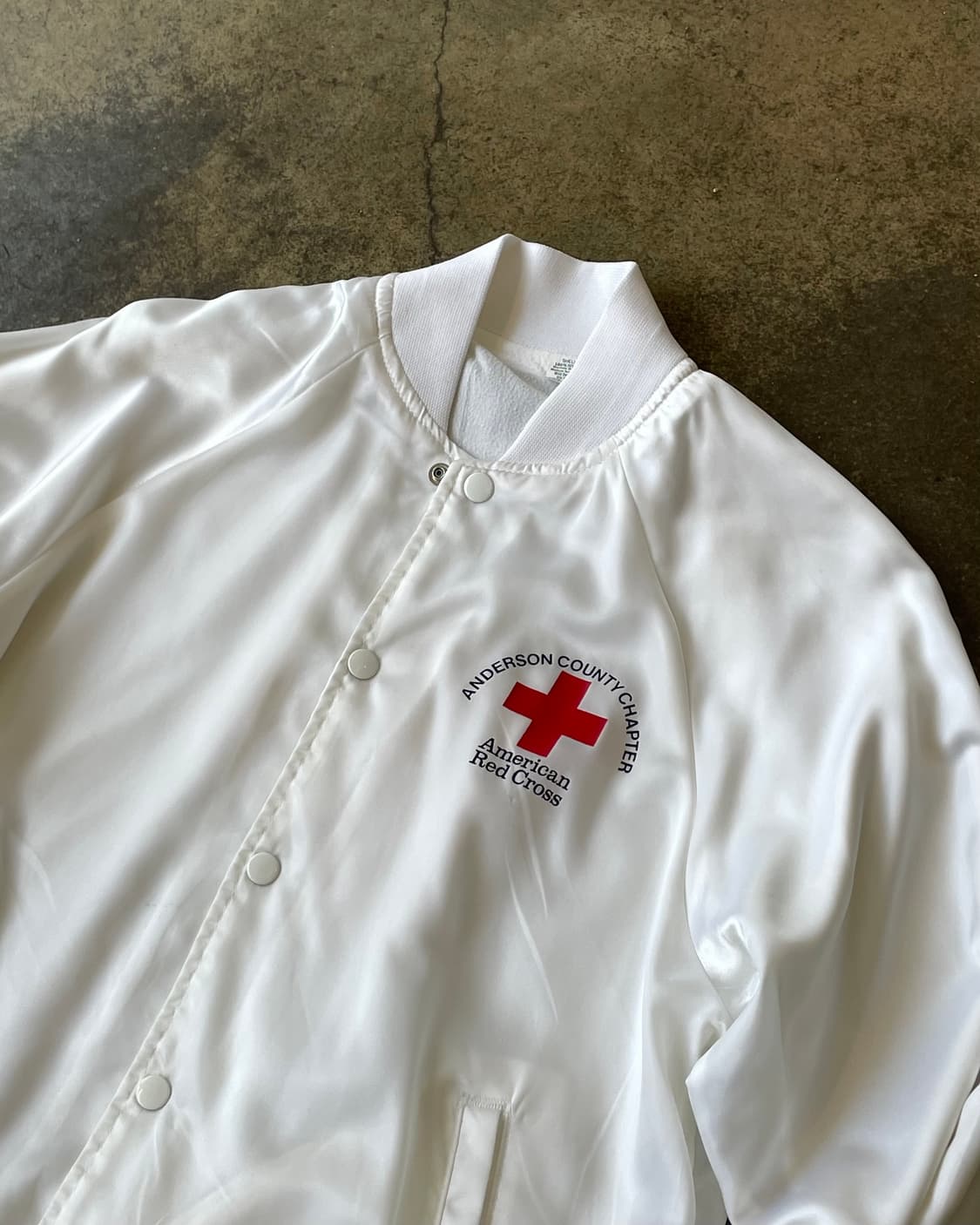 90s USA Red Cross Satin Jacket 적십자 새틴자켓 상품이미지10