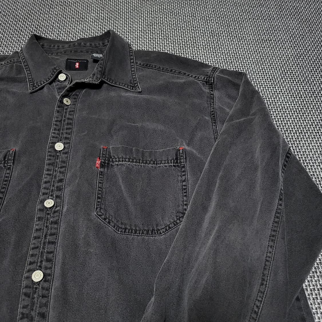 90s 리바이스 정품 흑청 데님 긴팔 셔츠 (L) 상품이미지3