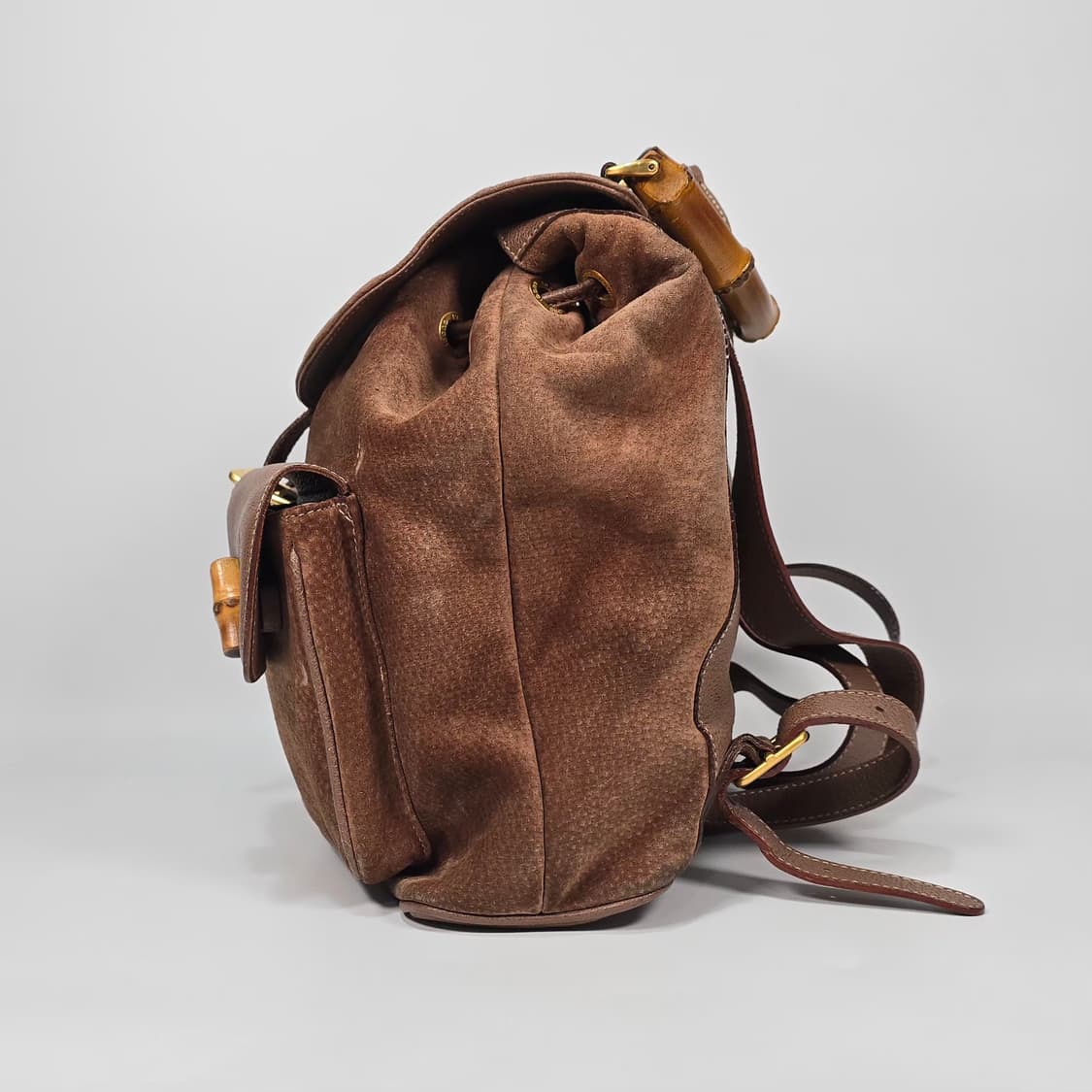 구찌 스웨이드 뱀부 투포켓 백팩 상품이미지5