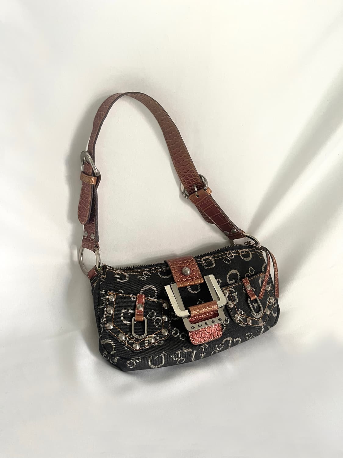 Guess 00s denim stud bag 상품이미지2