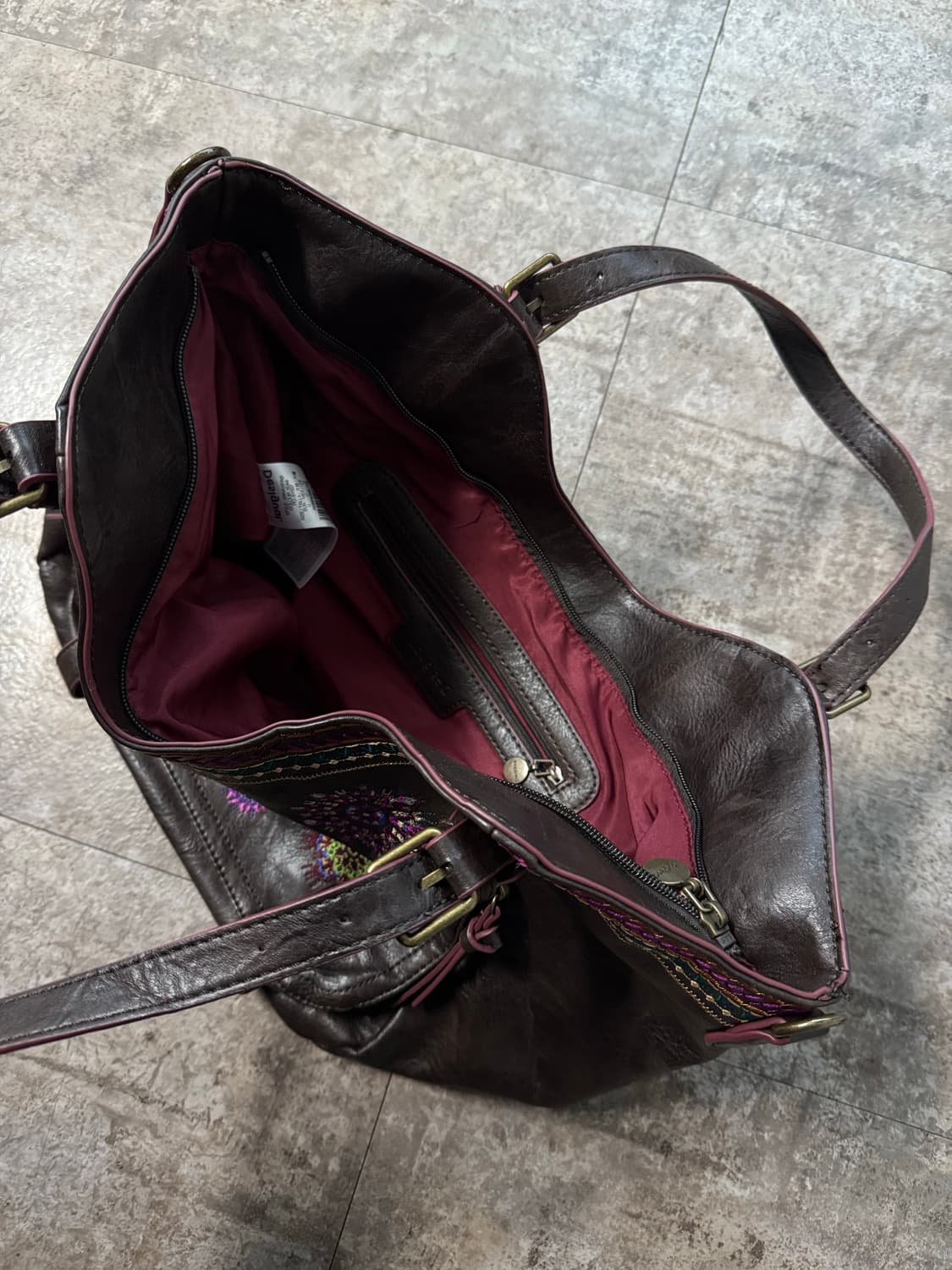 데시구알 자수 레더 숄더 백 상품이미지5