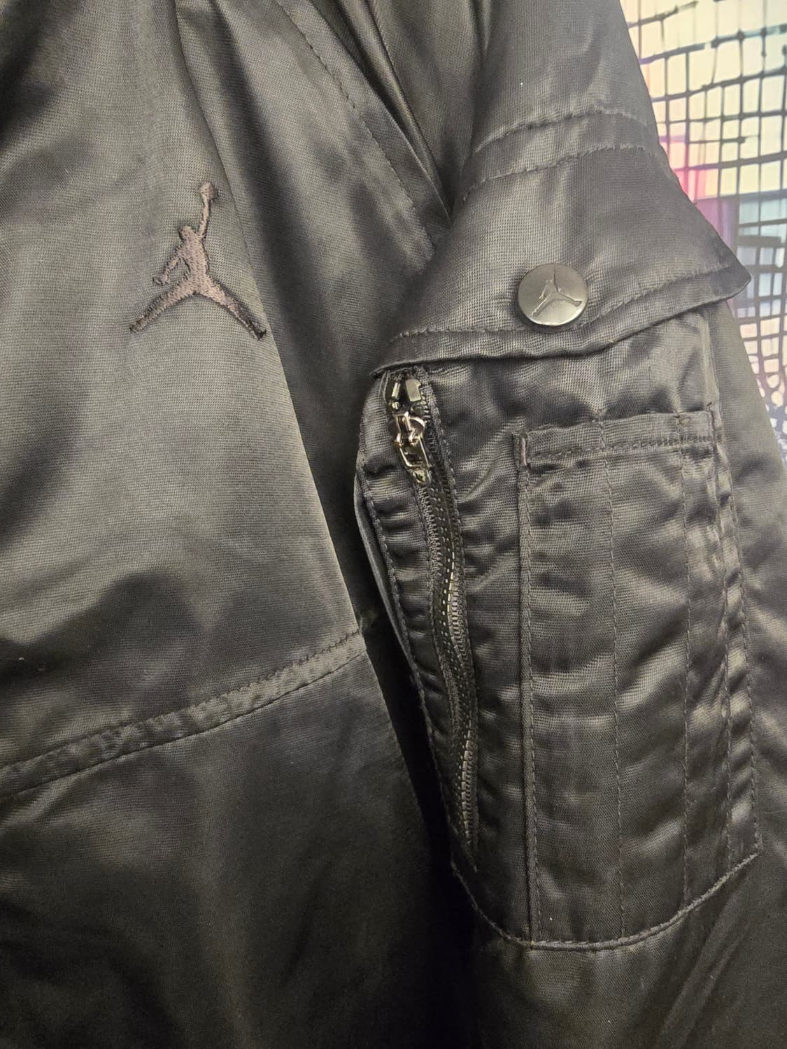 조던(Jordan) 블랙 락쿤 항공 봄버 패딩 점퍼 상품이미지4