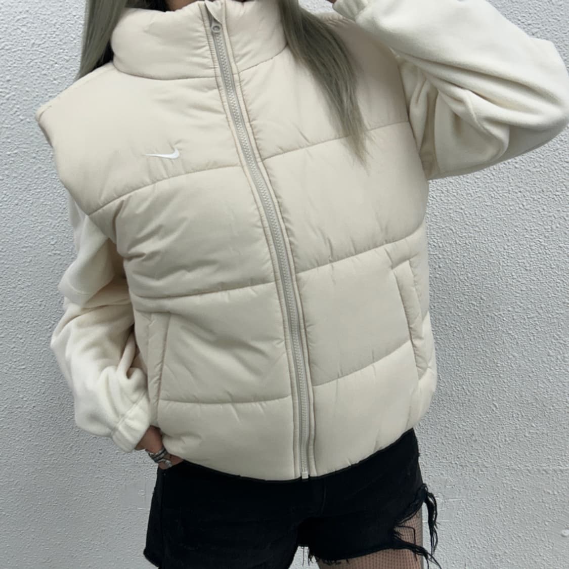 나이키 화이트 로고 아이보리 조끼패딩 L 상품이미지1