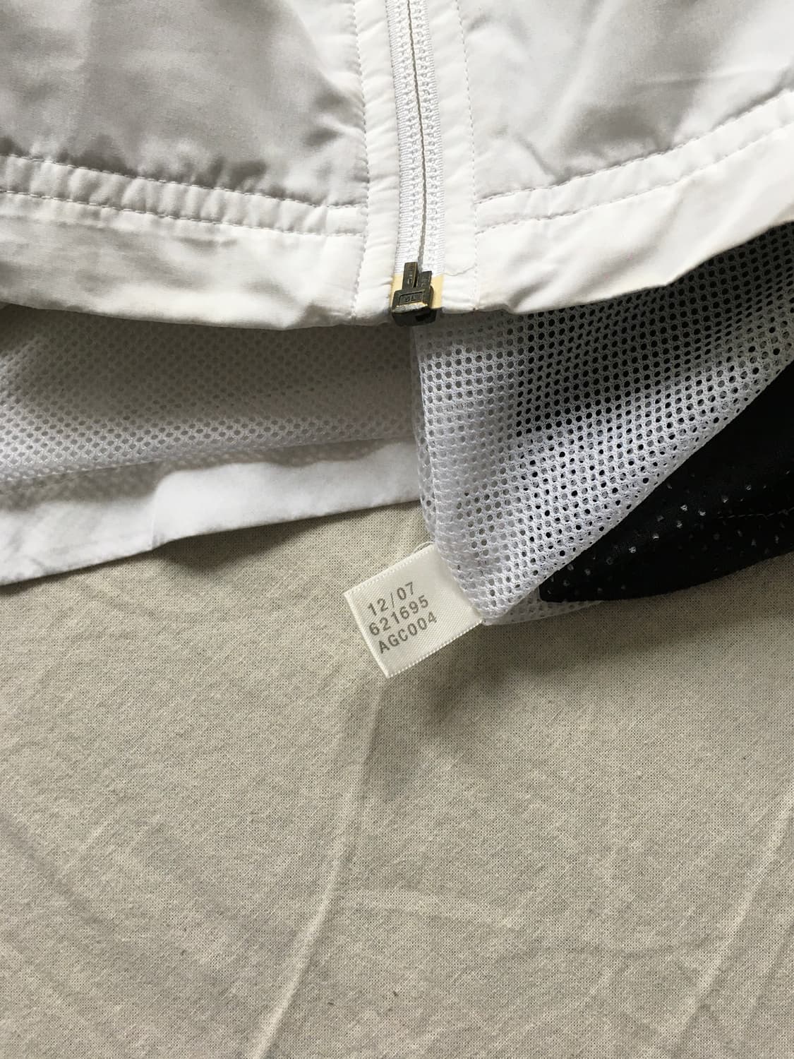 아디다스 삼선로고 바람막이 상품이미지4