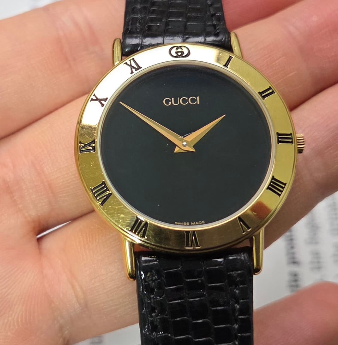 빈티지 구찌 클래식 3000.2.M 오닉스블랙 칼침핸즈 로만베젤 
 상품이미지4