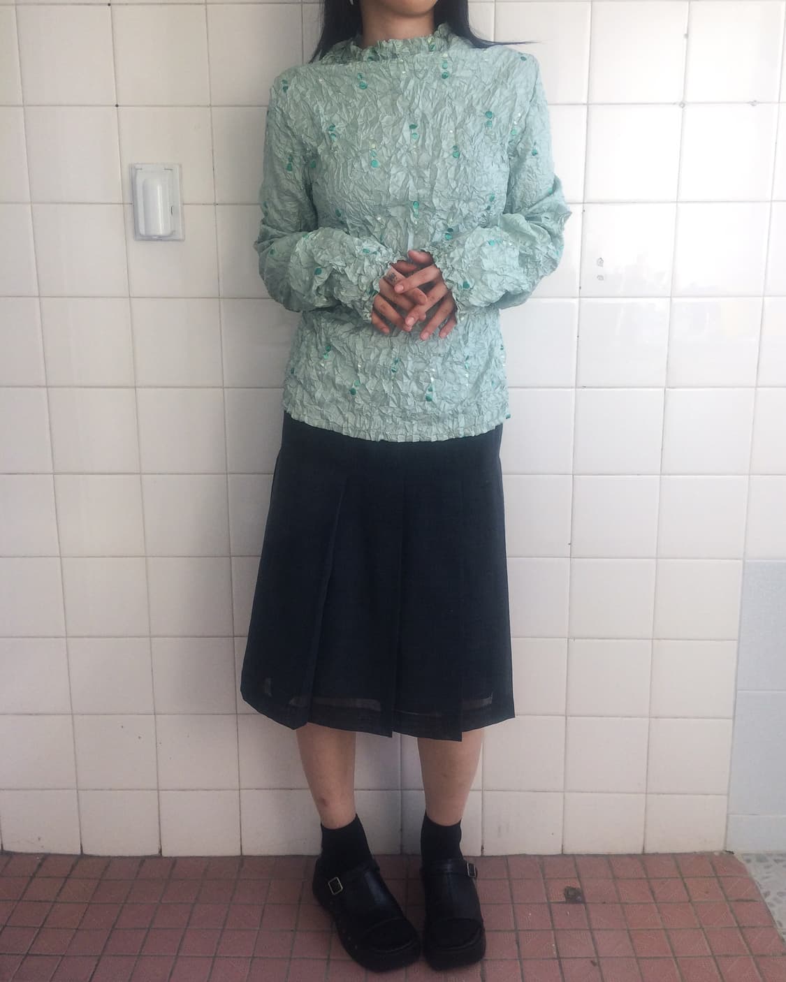 Dot point pleats high neck sleeve 상품이미지7