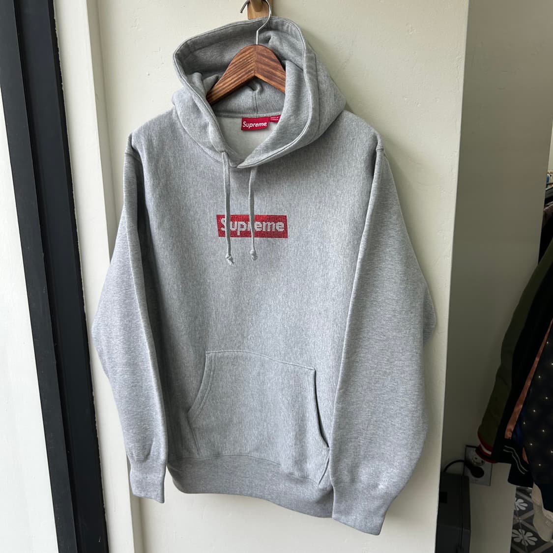 16240 - 슈프림 X 스와로브스키 박스로고 후드티 상품이미지2