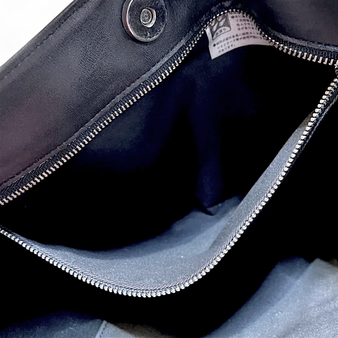 마가렛 호웰 소가죽 원숄더백 상품이미지10