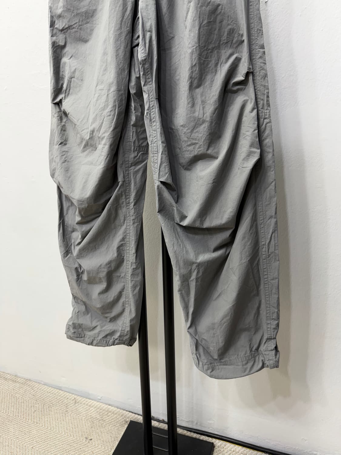 정품) COS 코스 그레이 밴딩 트레이닝 팬츠 XS 상품이미지3