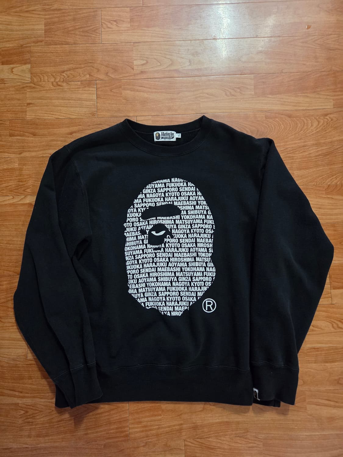 베이프 재팬 시티헤드 맨투맨 상품이미지1