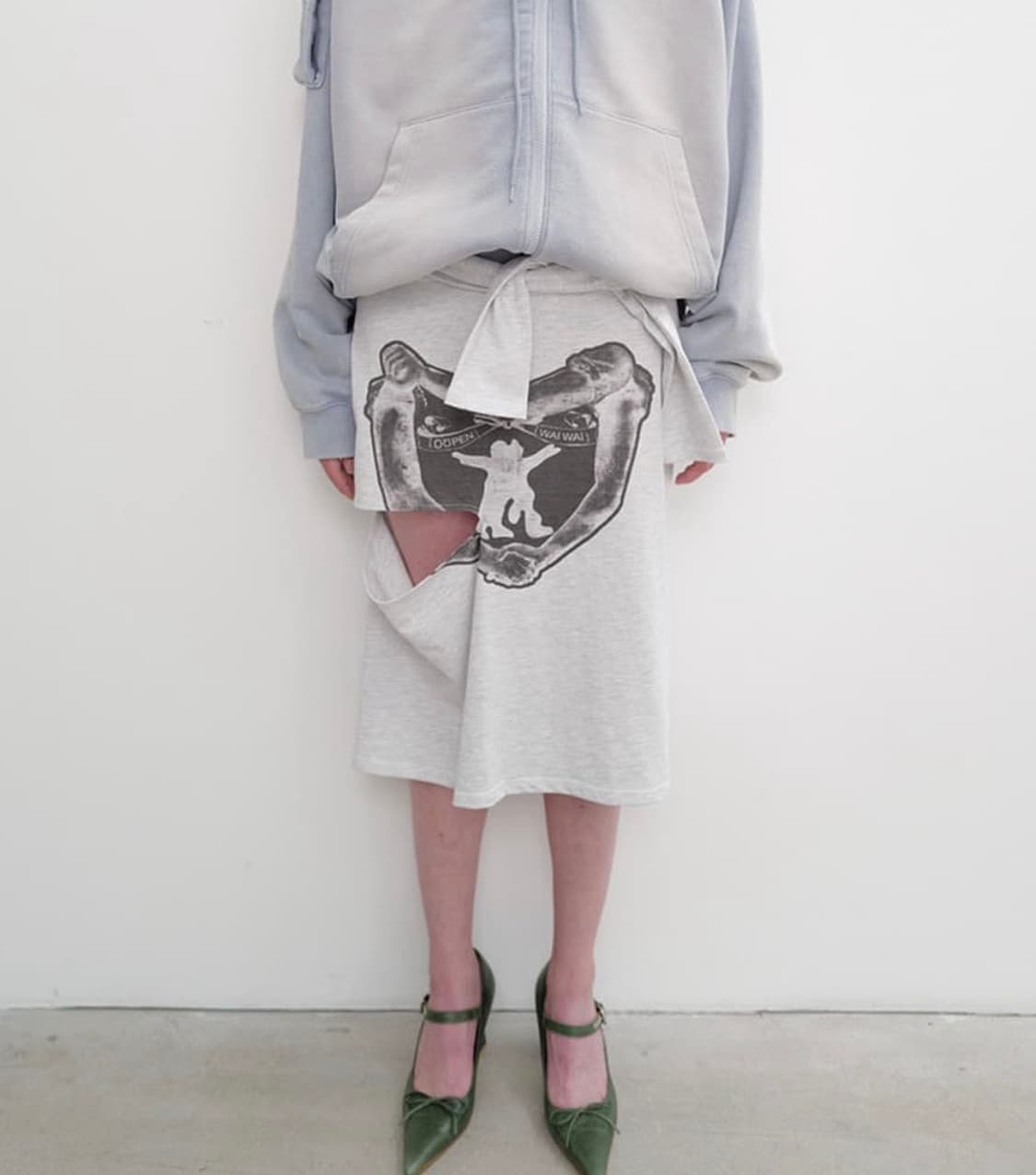 오픈와이와이 yy Hug & Heart Cutout Midi Skirt 상품이미지1
