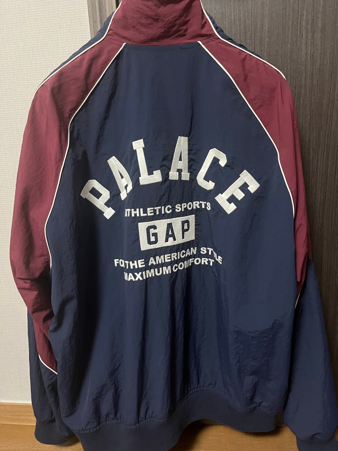팔라스 x 갭 나일론 트랙 탑 네이비 레드 - 24SS 상품이미지2