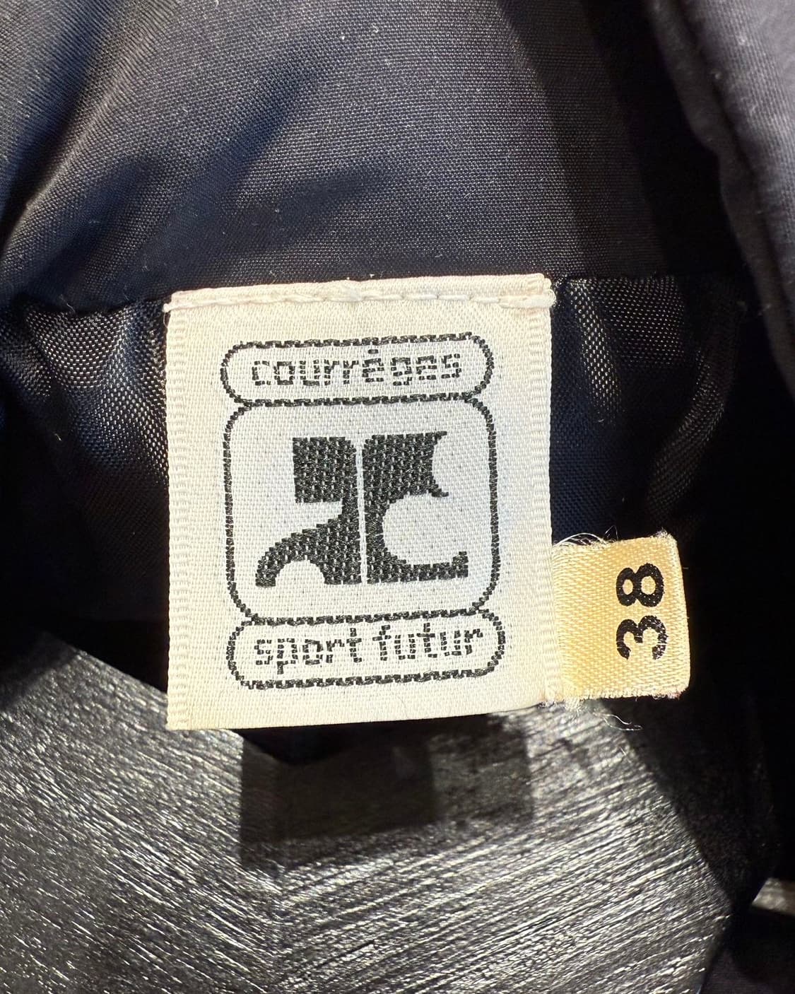 쿠레쥬 스포츠 블랙 다운 롱 점퍼 상품이미지8