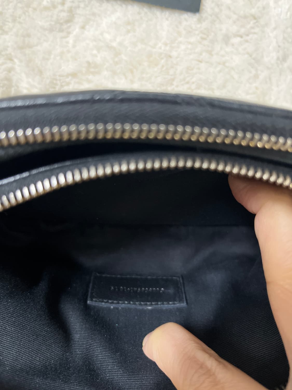 생로랑 베키 더블 지퍼 크로스백 상품이미지6