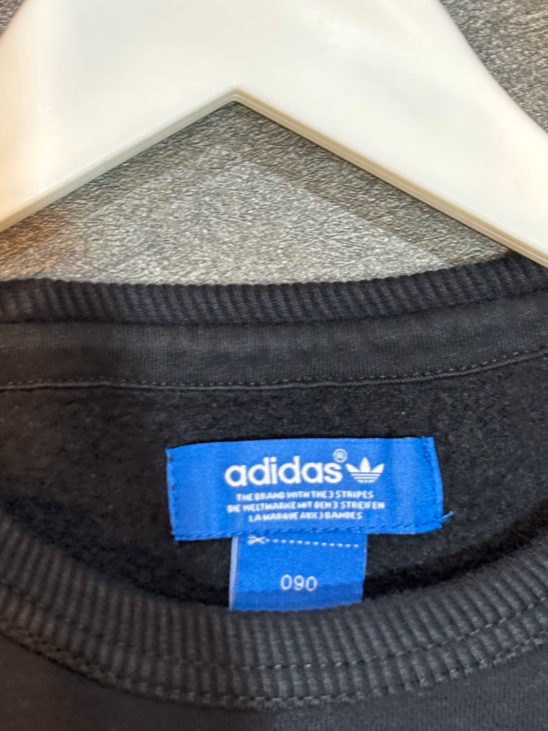 아디다스 블랙 맨투맨 티셔츠 S 상품이미지5