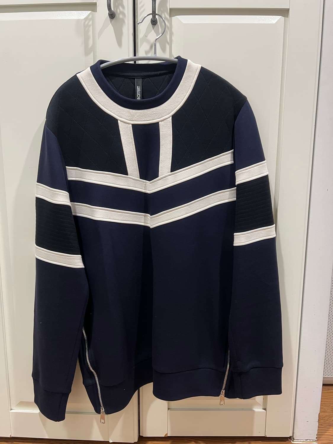 닐바렛 맨투맨 상품이미지1