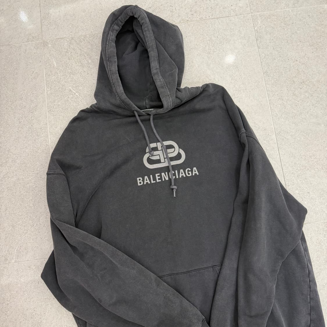 발렌시아가 후드 상품이미지1