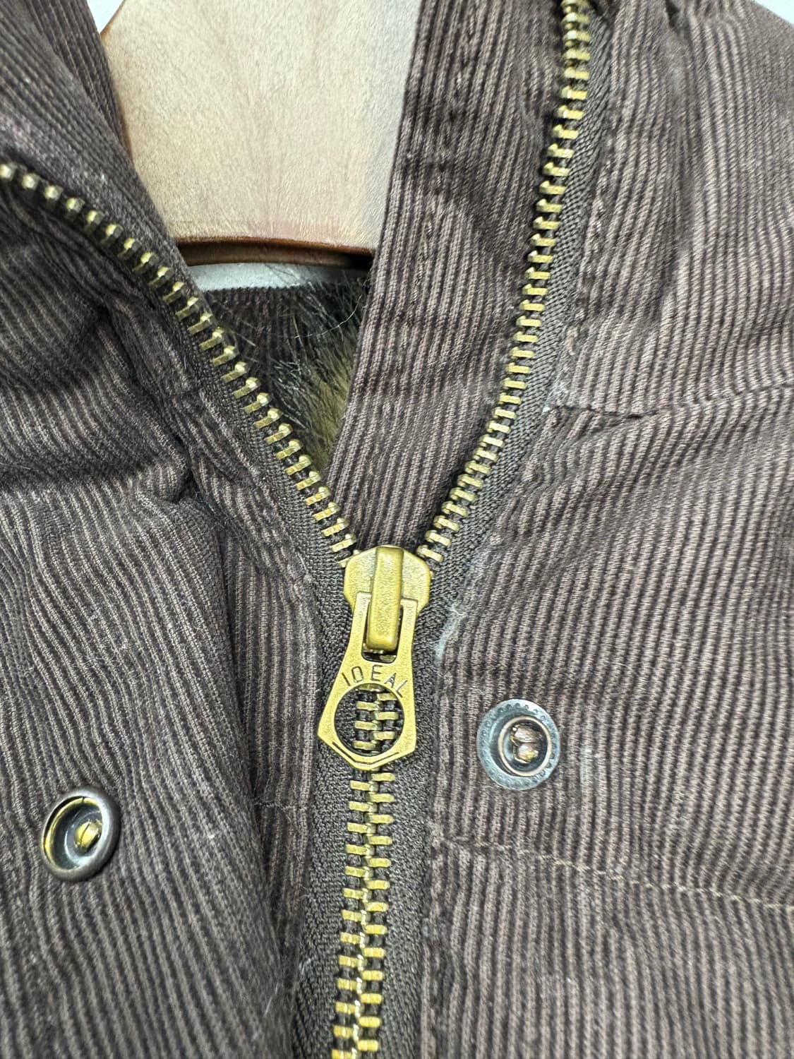 폴로진스컴퍼니 코듀로이 패딩 베스트 (퍼 탈부착 가능) A3102 상품이미지5