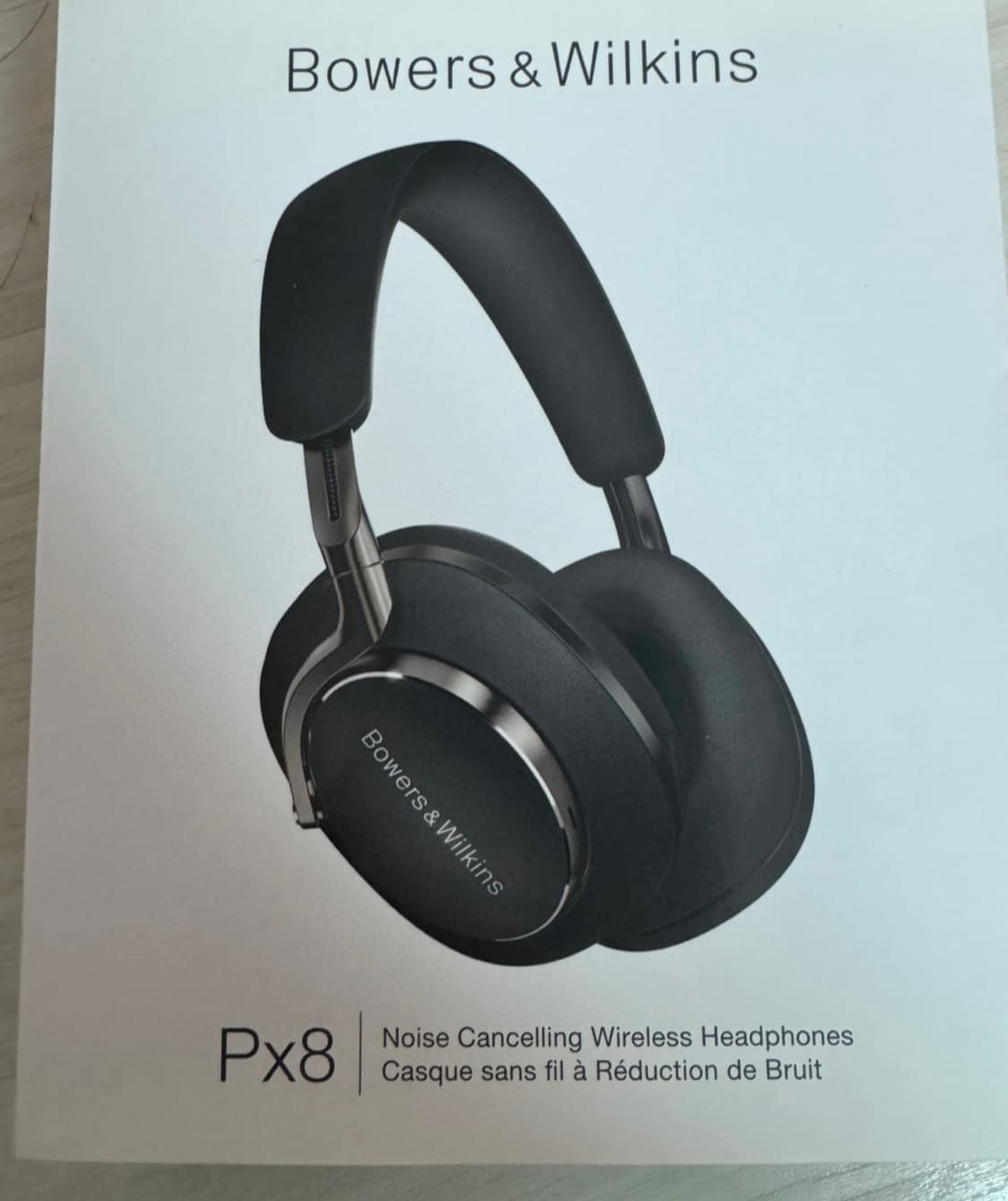 Bowers & Wilkins PX8 헤드폰 블랙 박스풀 상품이미지1