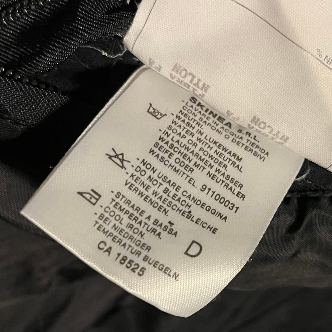 Giorgio Armani NEVE Oversized Padding 상품이미지9