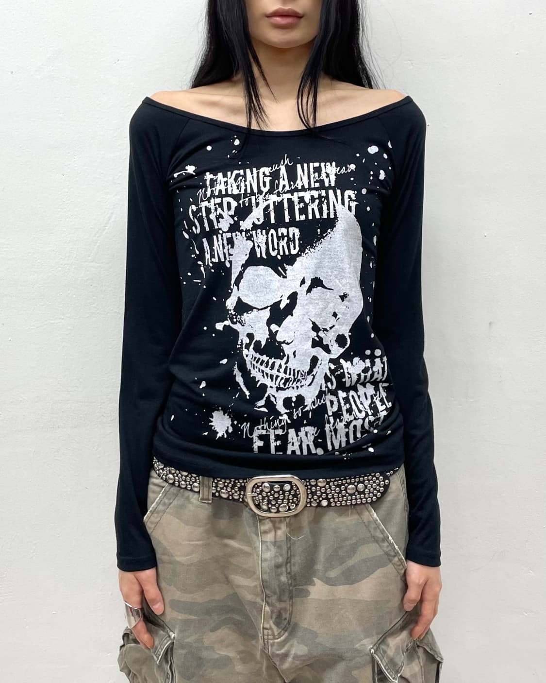 Skeleton Shoulder Black Long Sleeve 상품이미지2