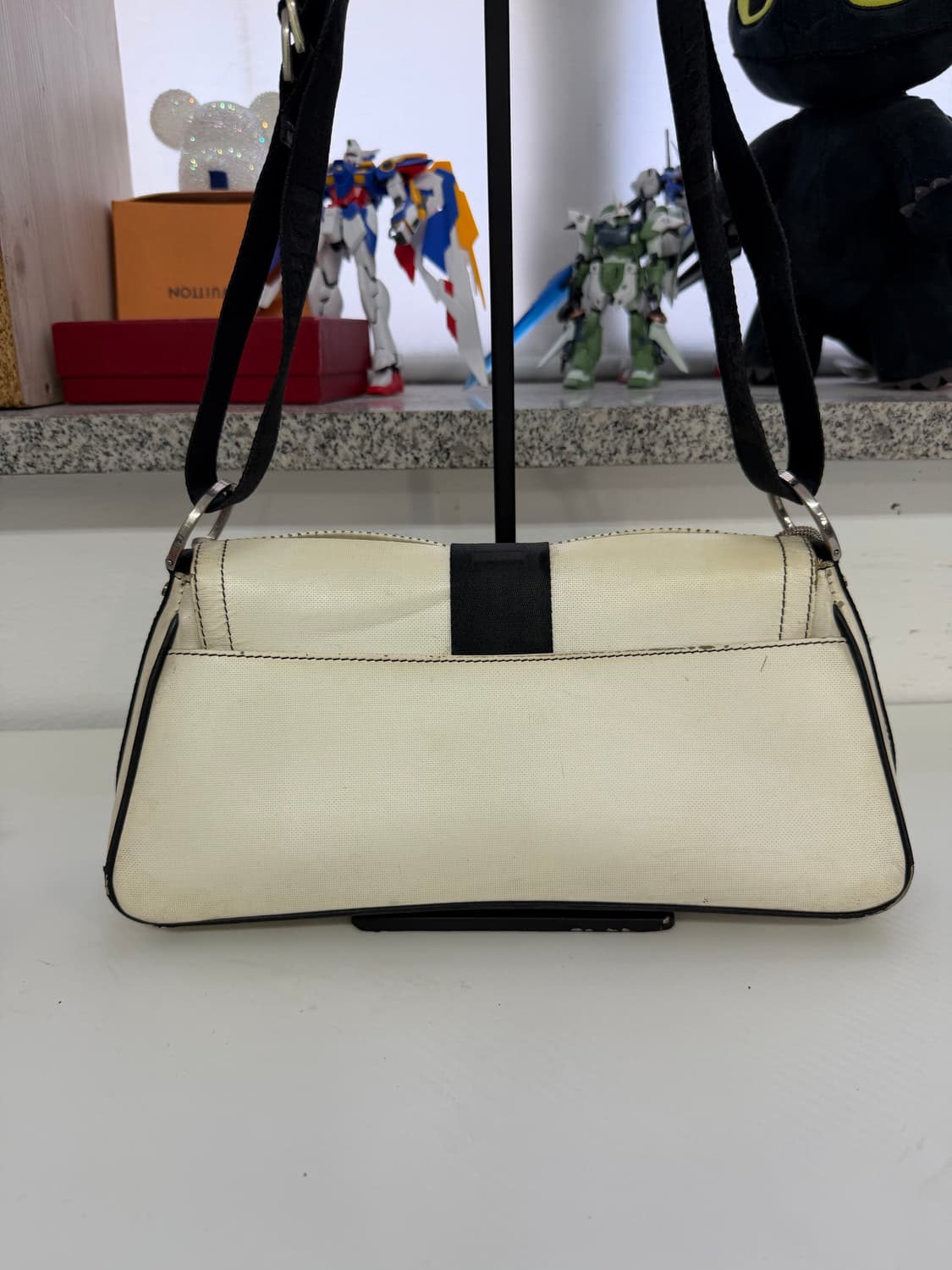 정품) 디올 화이트 캔버스 숄더백 체인 스트랩 상품이미지6