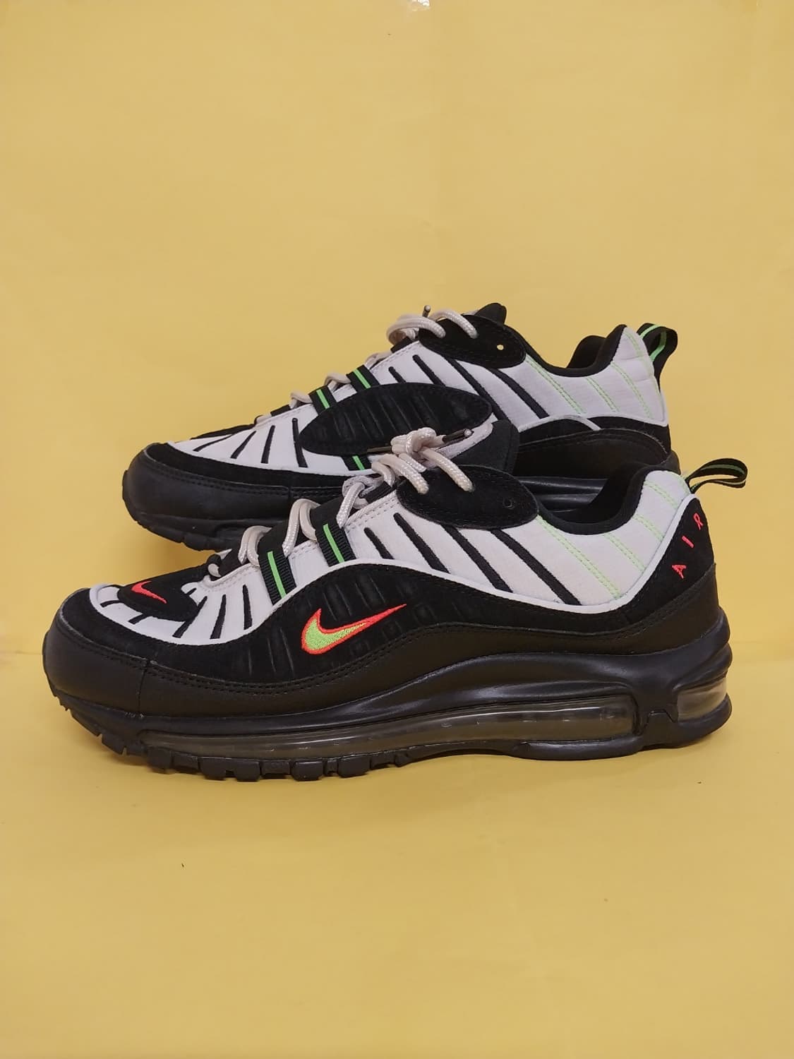 남성 나이키 에어맥스 98 블랙화이트 백호 운동화 (260) 상품이미지1