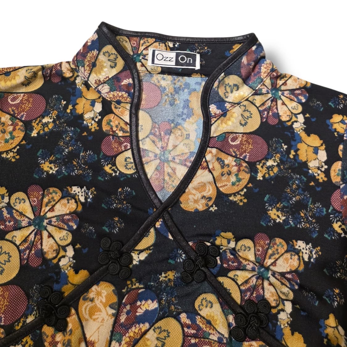 오즈온 차이나 카라 오리엔탈 슬림 탑 상품이미지3