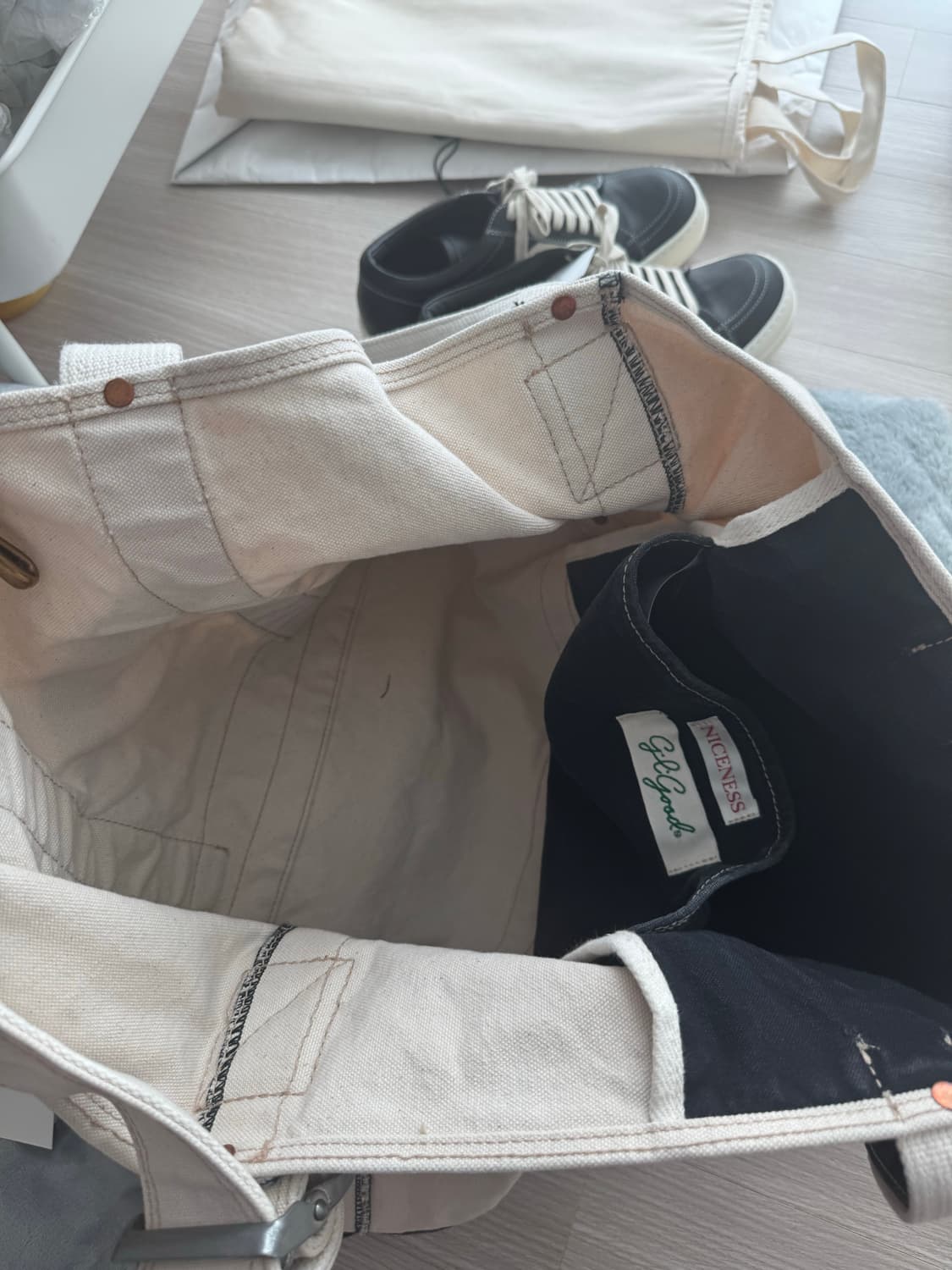 나이스네스 한정판 별주 토트백 빈티지블랙 상품이미지2