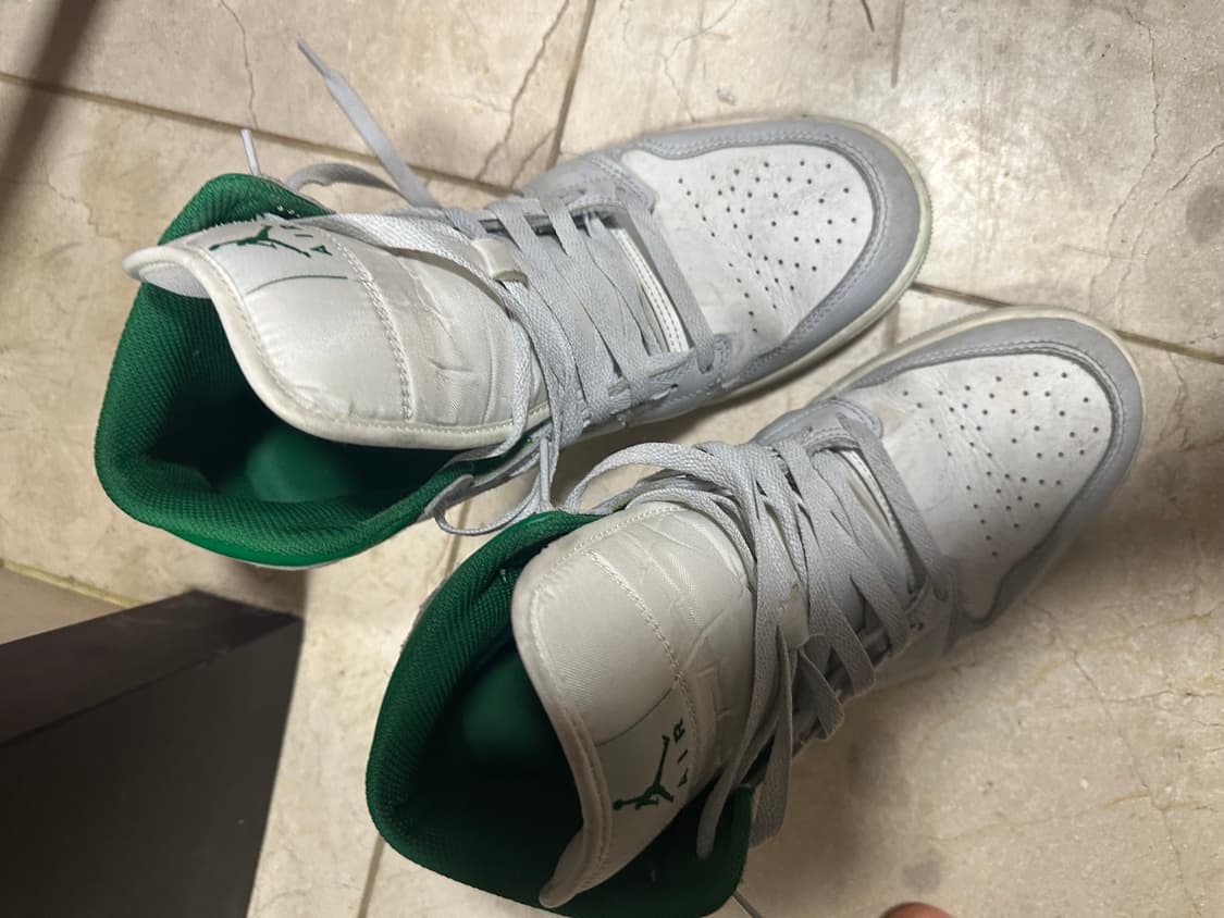 나이키 조던1 미드 서밋 화이트 파인 그린 판매합니다 상품이미지3
