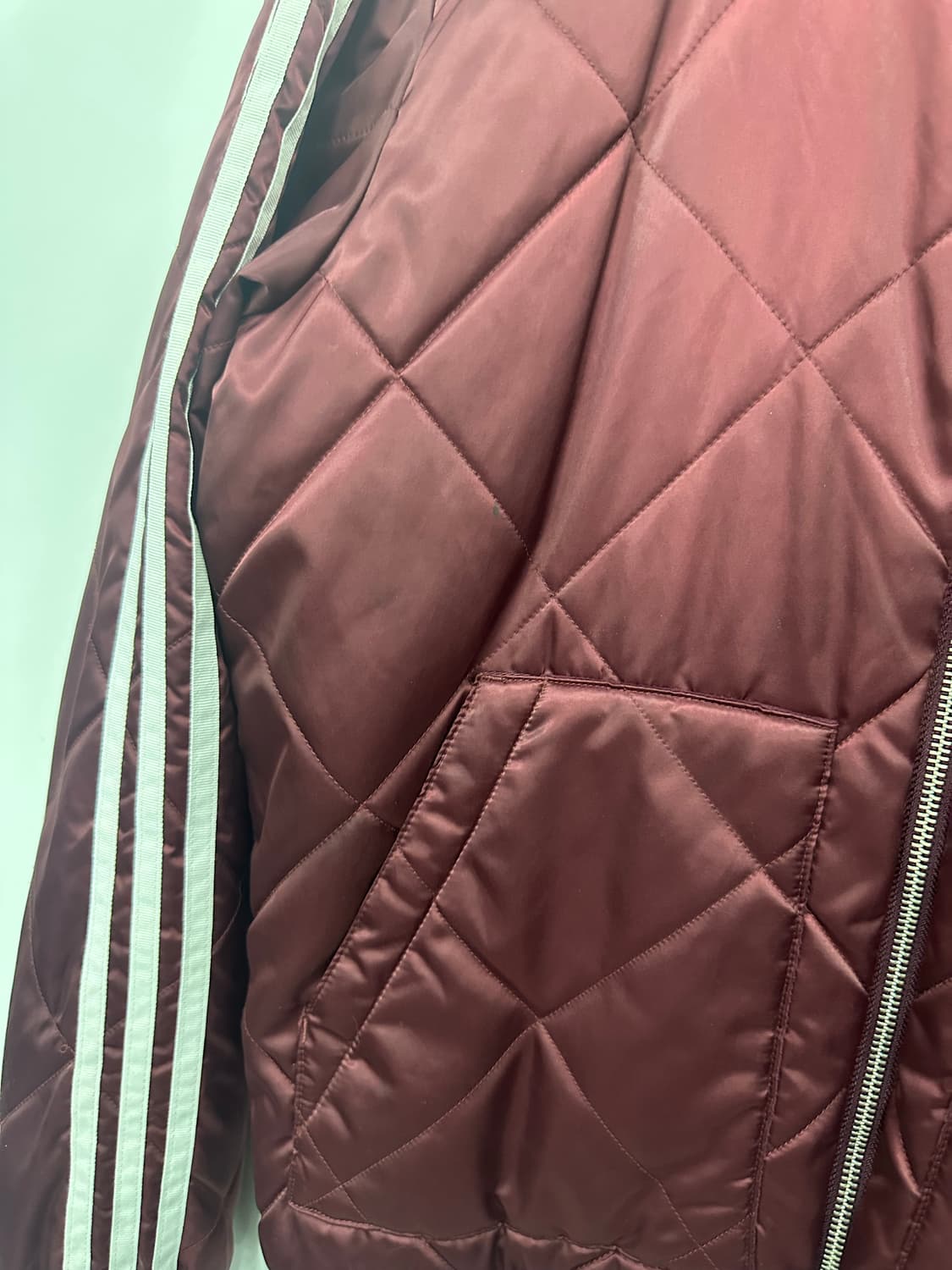 아디다스 버건디 퀄팅 패딩  상품이미지7