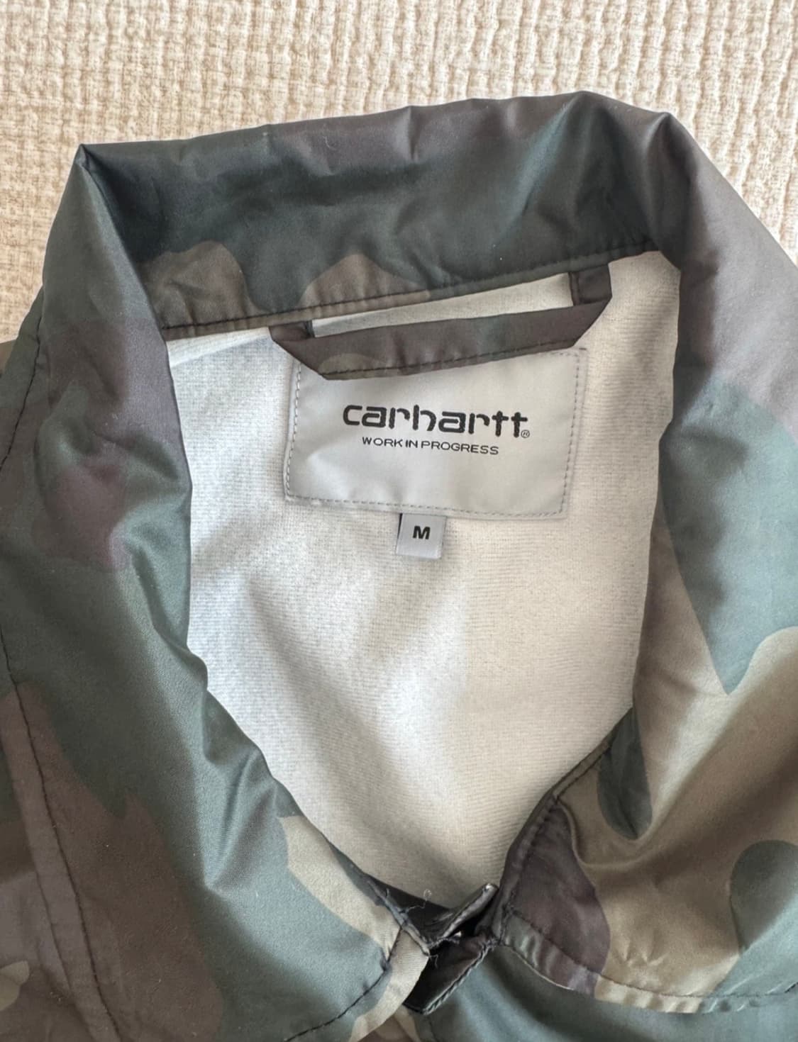 칼하트 WIP 카모 코치 자켓 상품이미지2