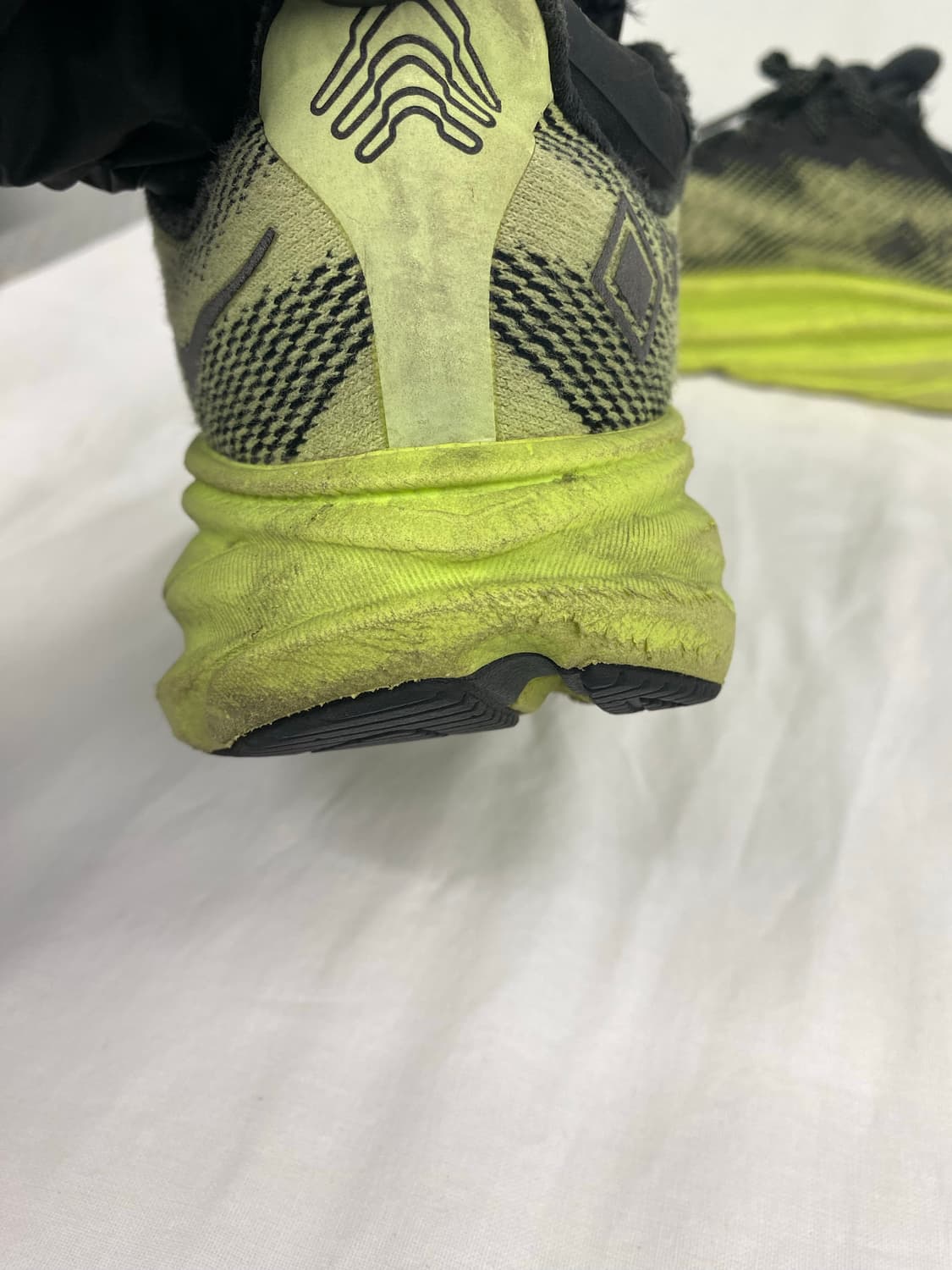 호카 클리프톤 9 고어텍스 GTX 러닝화 230 상품이미지9