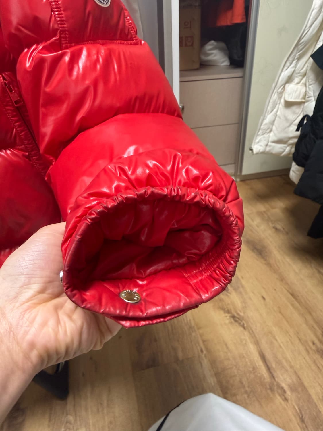 몽클레어 에크린스 3사이즈 팝니다. 상품이미지4