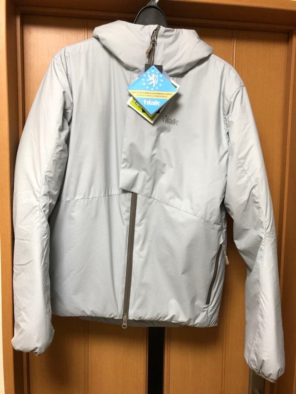 티락 스발바드 자켓 교환합니다 상품이미지1