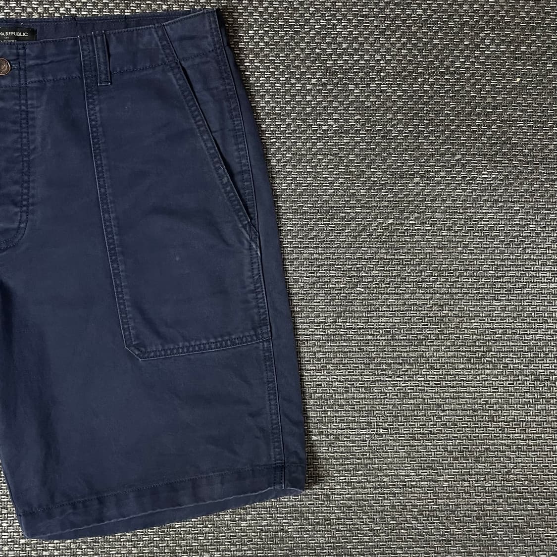 (35) 바나나리퍼블릭 네이비 버튼플라이 하프 팬츠 상품이미지3