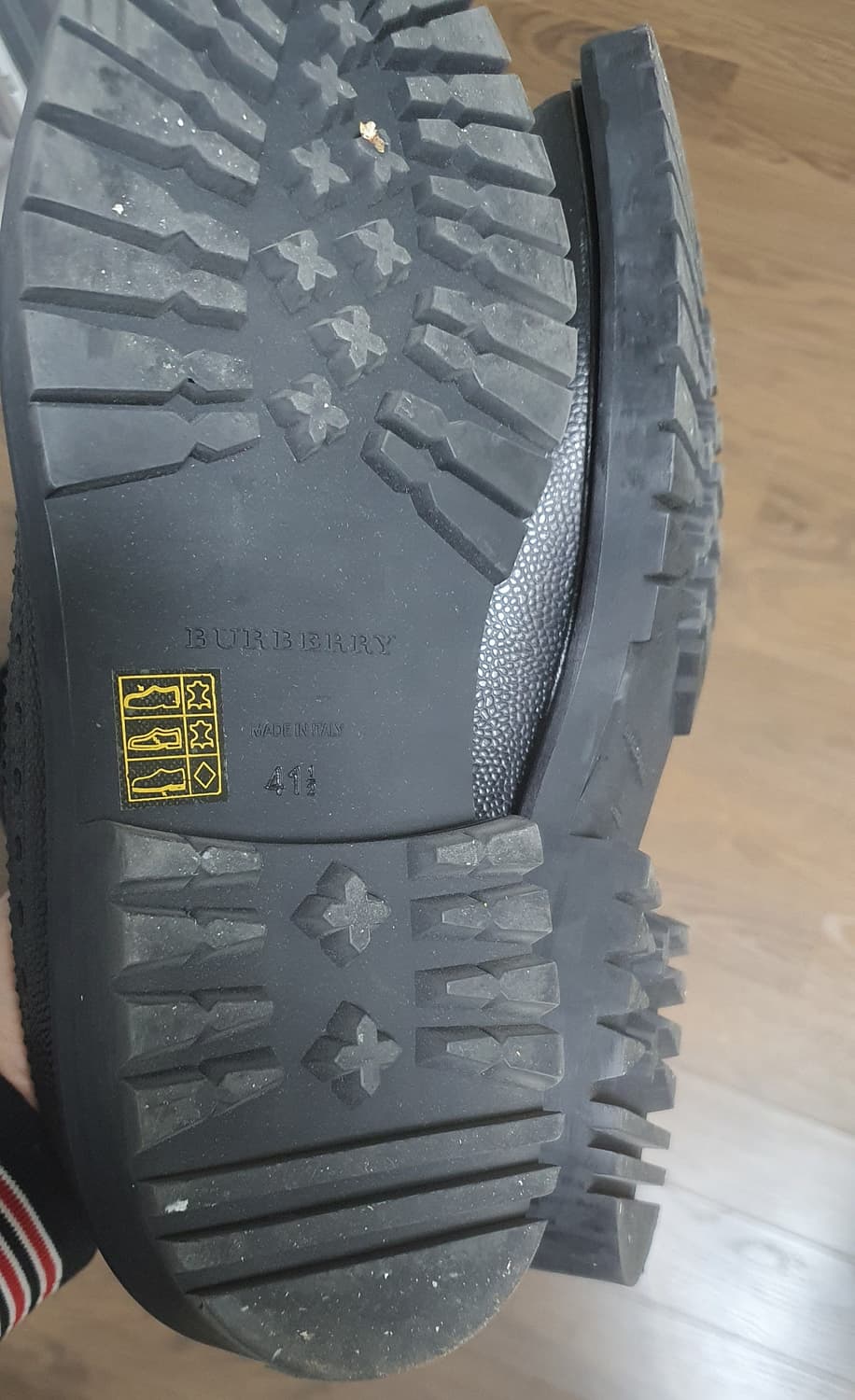 버버리 윙팁 더비 슈즈 41.5 상품이미지8