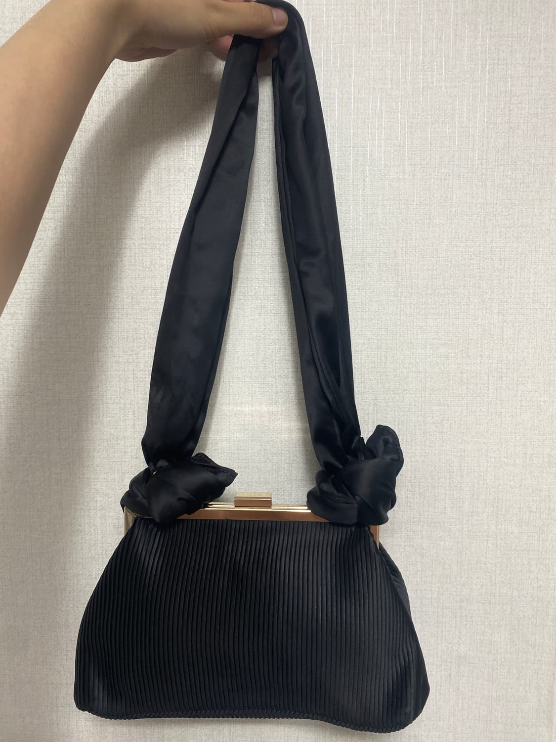 앤아더스토리즈 숄더백 상품이미지2