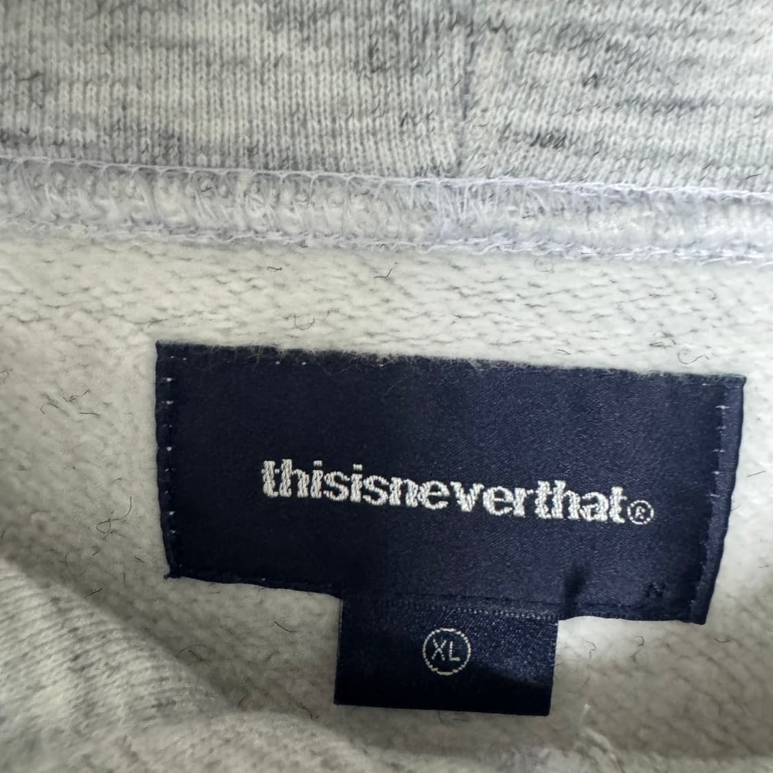 디스이즈네버댓 자수 아치로고 후드티 상품이미지3