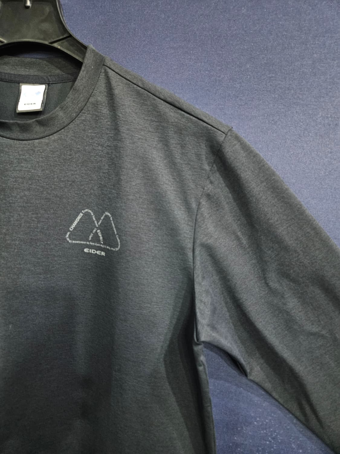 아이더 블랙차콜 남성 100 긴팔티셔츠 상품이미지4