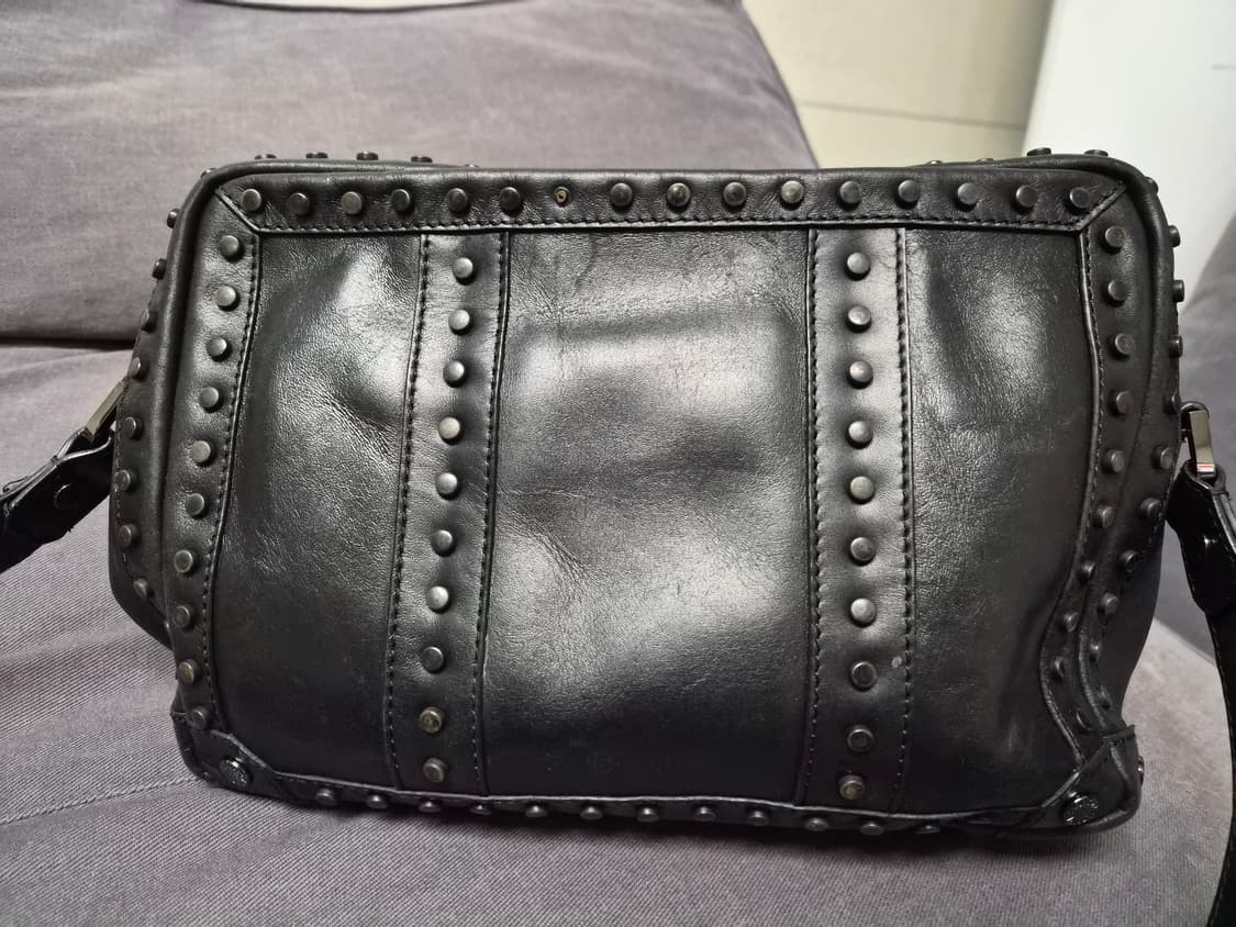 쟈딕앤볼테르 락 스터드 숄더백 상품이미지5