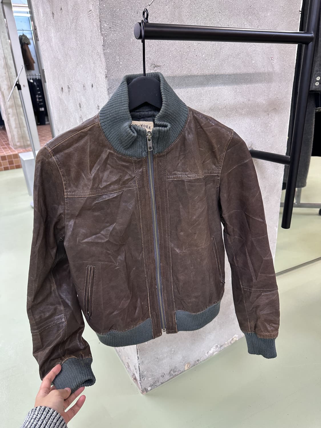 brown leather zip jacket 상품이미지4