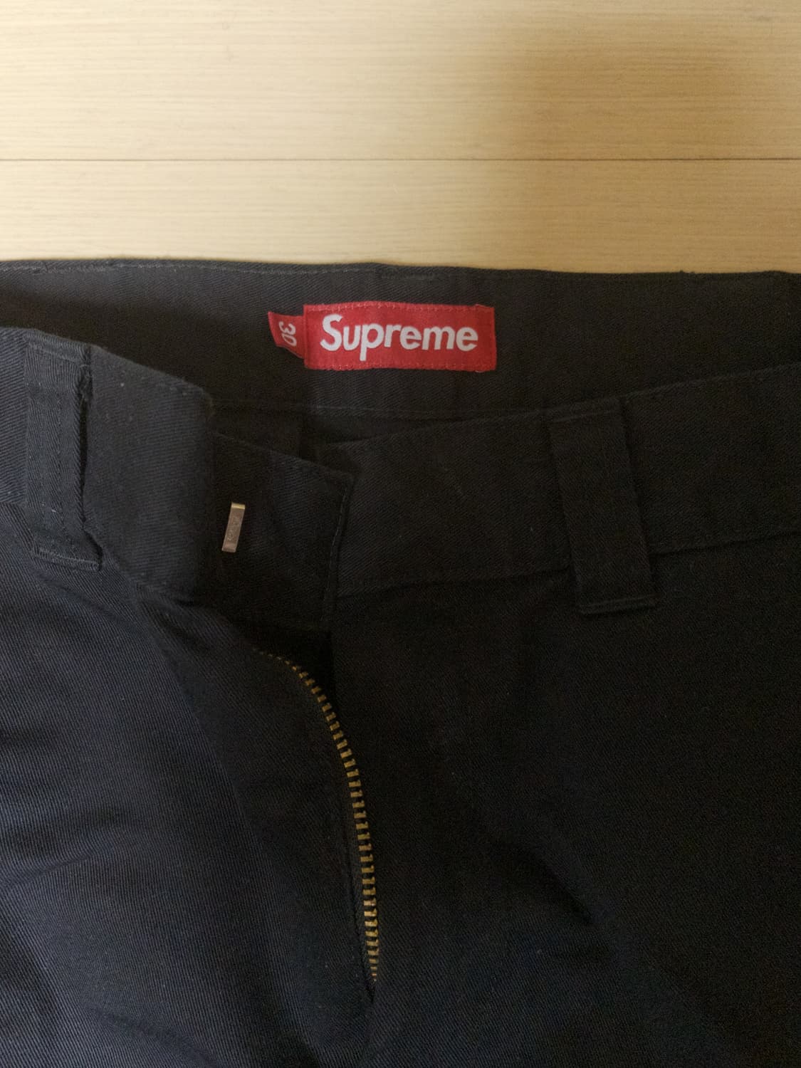 슈프림 안티히어로 콜라보 치노팬츠 상품이미지2