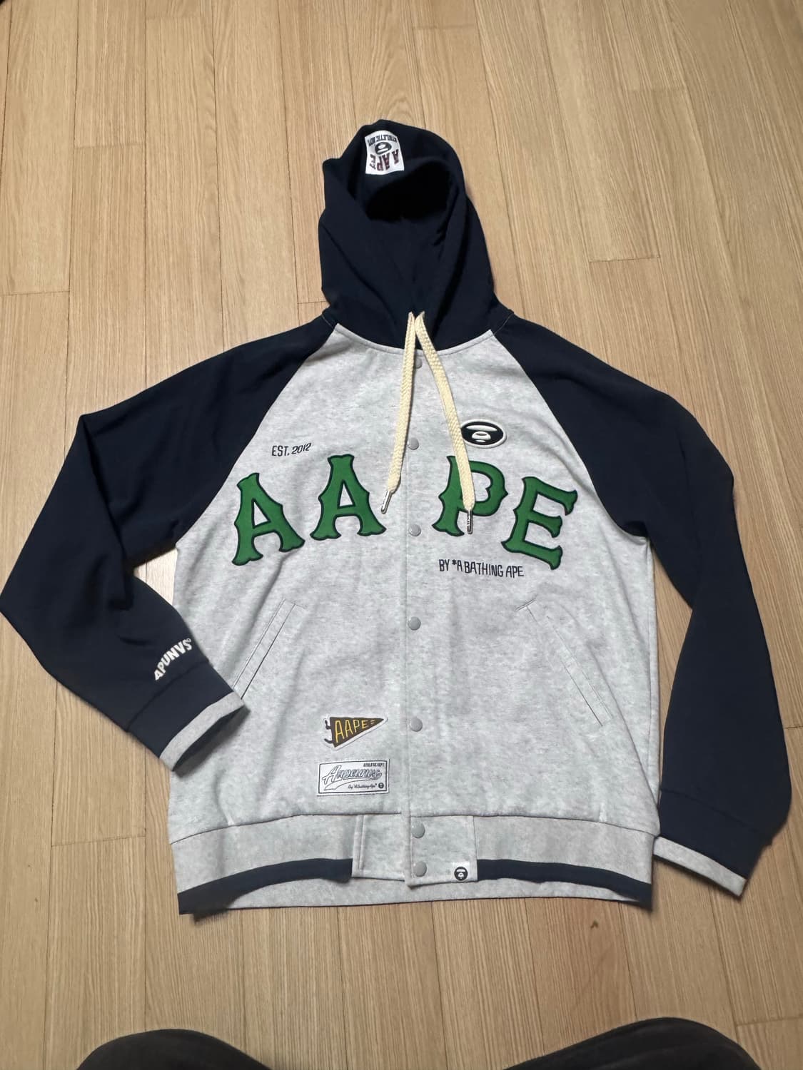 에이프 패치 재킷 상품이미지1