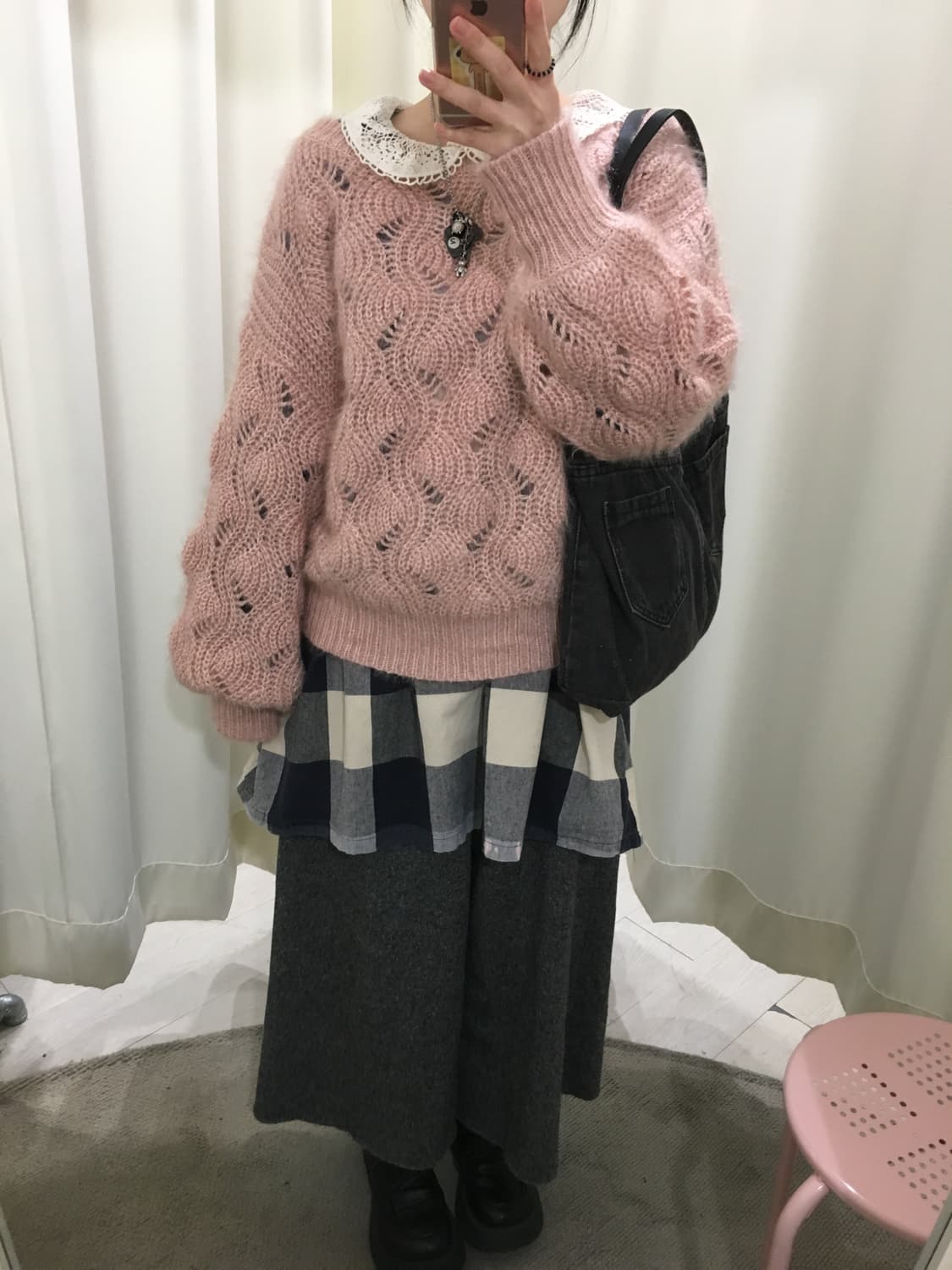 Fluffy blush cozy sweater 상품이미지4
