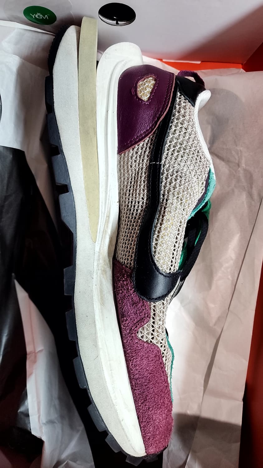 나이키 사카이 베이퍼와플 빌런레드 280 상품이미지2